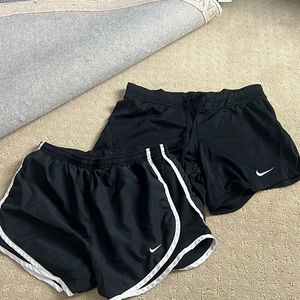 2 NIKE SHORTS